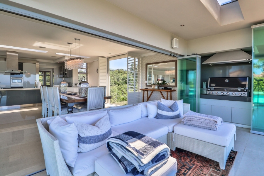 6 Bedroom Property for Sale in Keurbooms River Western Cape